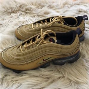 Nike Air Vapormax 97 metallic gold